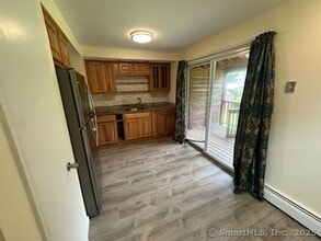 48 Claremont Ave in Wallingford, CT - Building Photo - Building Photo