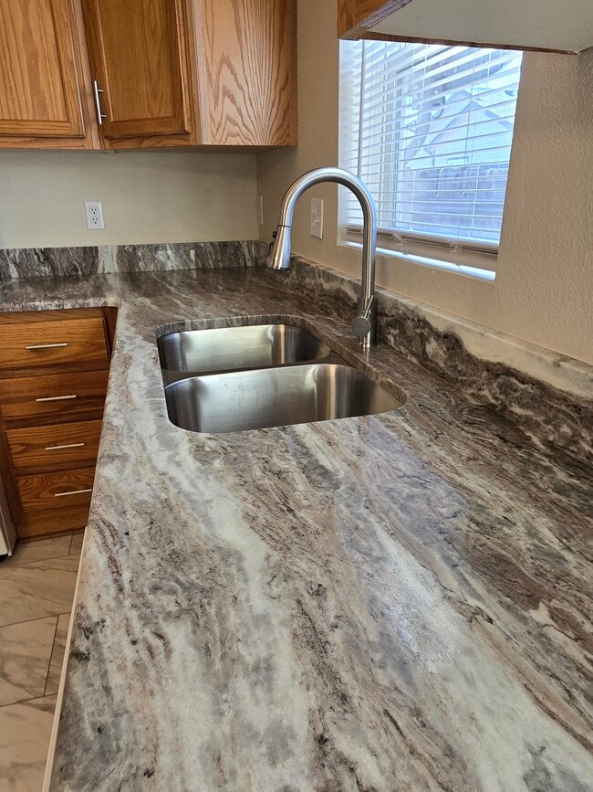 2584 Carriage Dr in Milliken, CO - Building Photo - Building Photo