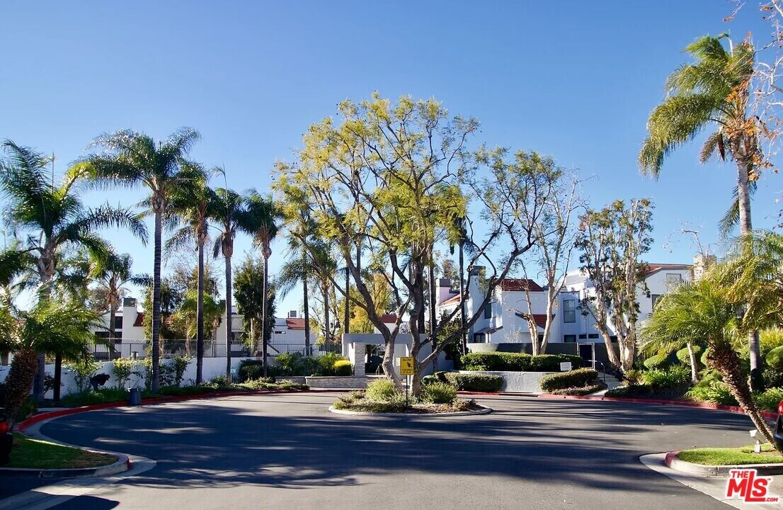 1158 Tivoli Ln in Simi Valley, CA - Building Photo