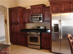 11404 Victor Flores Pl in El Paso, TX - Building Photo - Building Photo