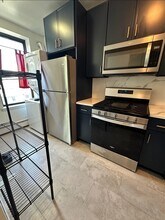 557 Bramhall Ave in Jersey City, NJ - Building Photo - Building Photo
