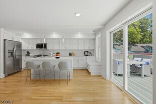 116 Valley St in South Orange, NJ - Building Photo