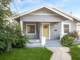 1121 E Hedges Ave in Fresno, CA - Building Photo