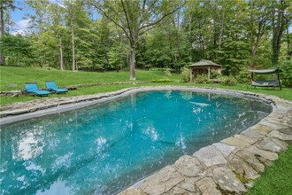 481 Old Albany Post Rd in Garrison, NY - Building Photo - Building Photo