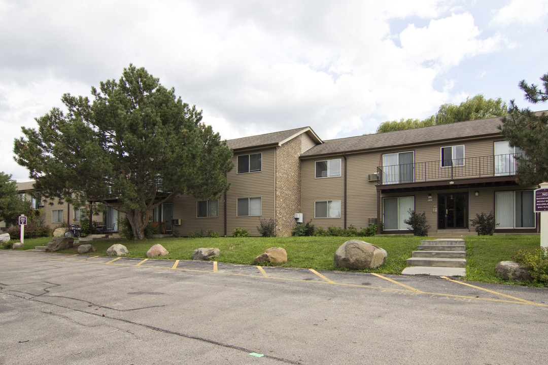 Timmerman Terrace Apartments in Milwaukee, WI - Building Photo