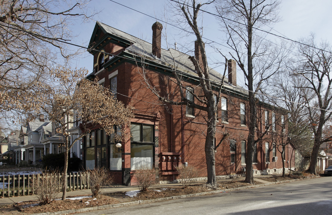 1400 Hepburn Ave in Louisville, KY - Building Photo