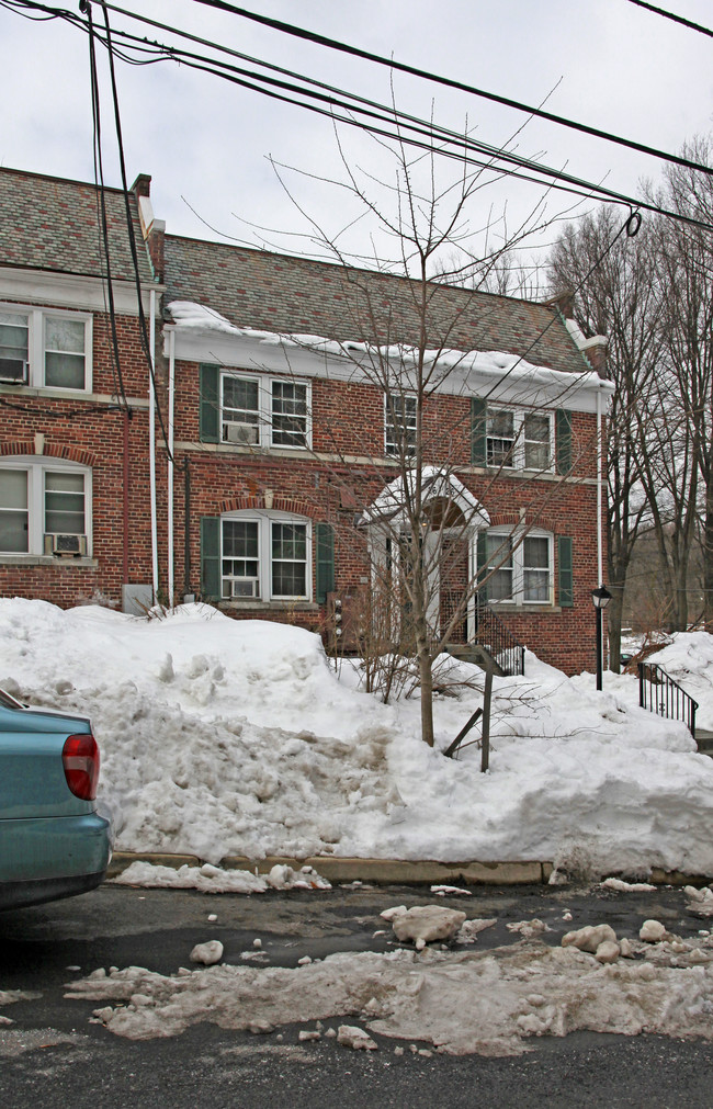 2626 41st St NW in Washington, DC - Building Photo - Building Photo