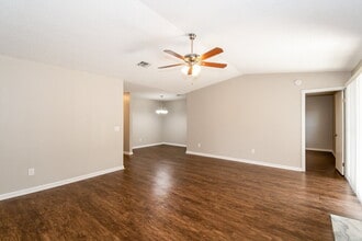 8050 Cumberland Gap Trail in Jacksonville, FL - Building Photo - Building Photo