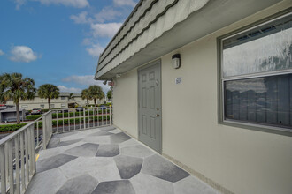 601 Monaco Way in Delray Beach, FL - Building Photo - Building Photo