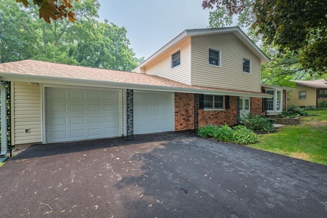 property at 1613 E 4th St