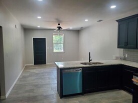 1235 FM757 in Tyler, TX - Building Photo