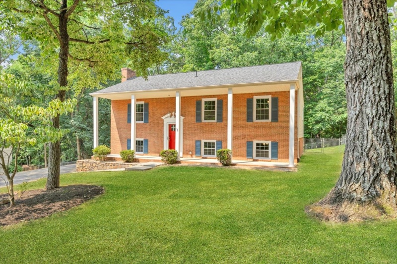 2637 Coachman Cir in Roanoke, VA - Building Photo