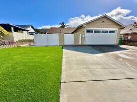 10841 Wagon Wheel Dr in Spring Valley, CA - Building Photo