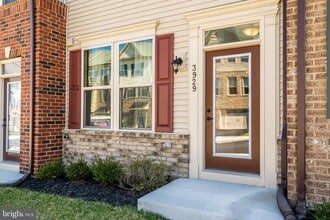 3929 Small Roundtop Rd in Fort Meade, MD - Building Photo - Building Photo