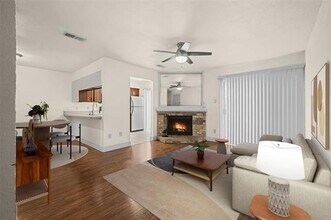 1101 Brighton Dr in Arlington, TX - Building Photo - Building Photo