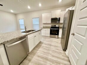 8630 Meadow Flower Ln in Pensacola, FL - Building Photo - Building Photo