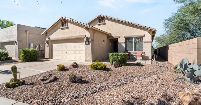 5908 S Starling Dr in Tucson, AZ - Building Photo - Building Photo