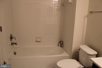 1548 Kinnaird Terrace NE in Leesburg, VA - Building Photo - Building Photo