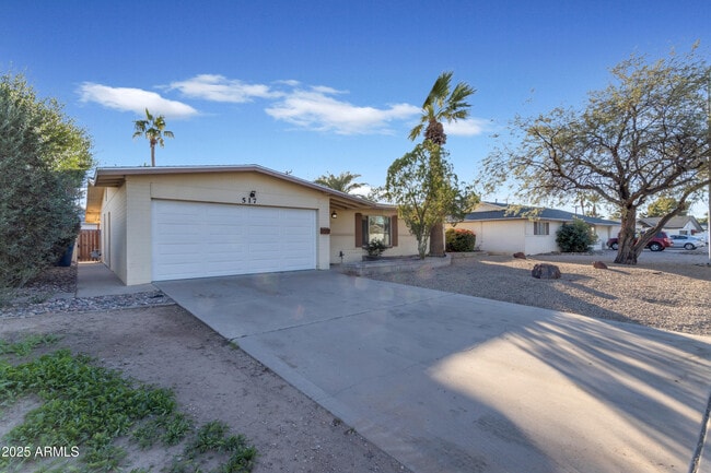 517 E Hermosa Dr in Tempe, AZ - Building Photo - Building Photo