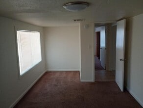 101 E 13th St in Eloy, AZ - Building Photo - Building Photo
