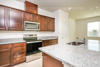 2121 Clear Sky Dr in Kissimmee, FL - Building Photo - Building Photo