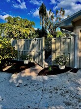 1904 S Shade Ave in Sarasota, FL - Foto de edificio - Building Photo