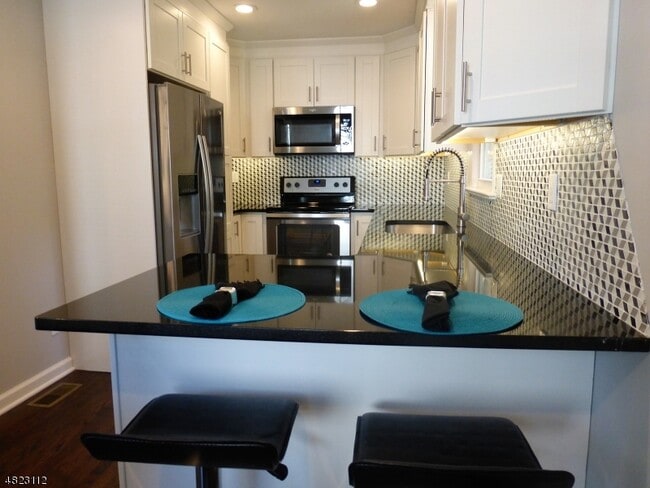 26 Adams Dr in Denville, NJ - Building Photo - Building Photo