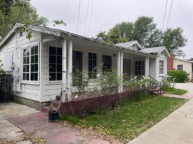 719 W Longden Ave in Arcadia, CA - Building Photo