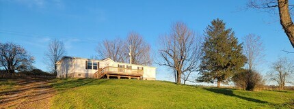 290 Old Taylor Rd in Jeffersonville, NY - Building Photo - Building Photo