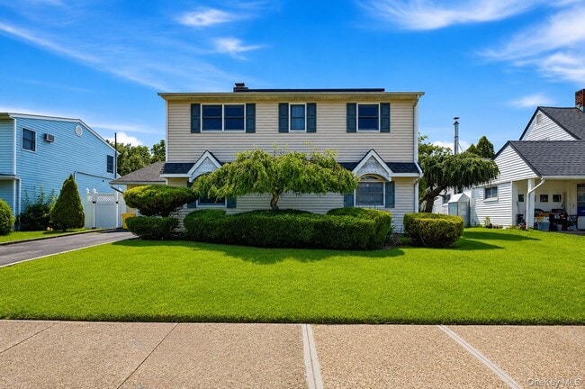 property at 12 Cable Ln