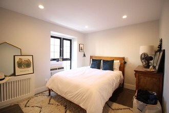 51 Irving Pl in New York, NY - Building Photo - Building Photo