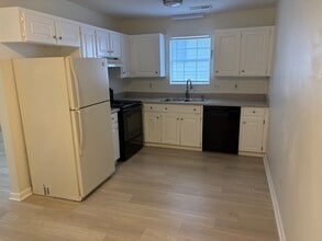 553 Memorial Dr Ext, Unit Unit G in Greer, SC - Building Photo - Building Photo