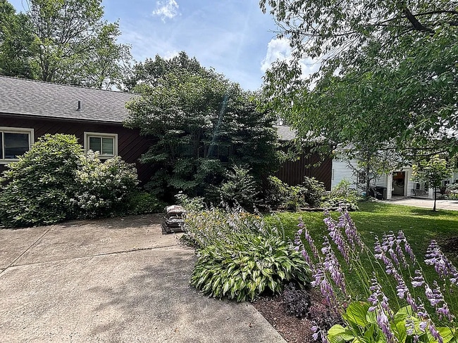 property at 4607 Lyndale Rd