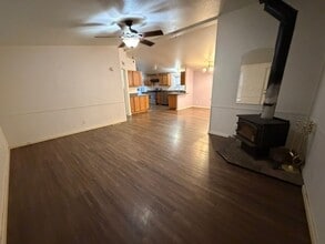 206 Ward St in Crescent, OR - Building Photo - Building Photo