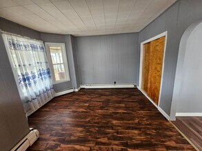 61 Washington St in Rumford, ME - Building Photo - Building Photo