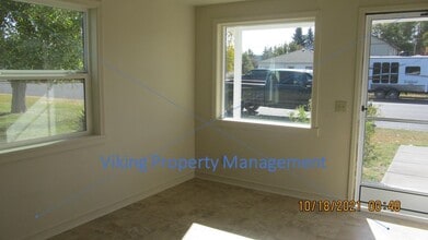 555 SE 2nd St in Prineville, OR - Building Photo - Building Photo