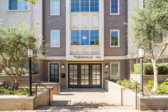 Residential Condominum in Los Angeles, CA - Building Photo - Building Photo