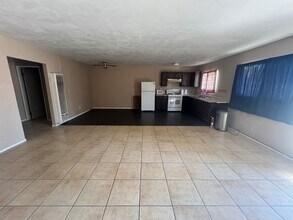 61776 Desert Air Rd-Unit -. in Joshua Tree, CA - Building Photo - Building Photo