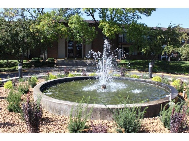 7300 York Ave S in Minneapolis, MN - Building Photo - Building Photo