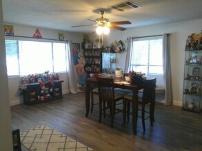 255 Poplar St in Vacaville, CA - Building Photo - Building Photo