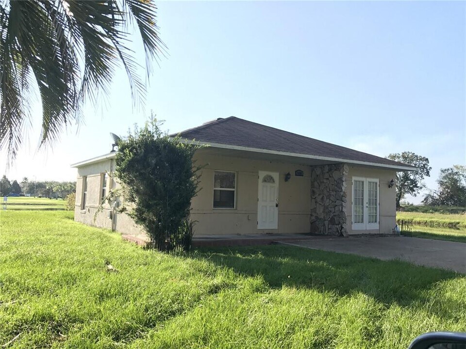 1001 Aultman Rd in Kissimmee, FL - Building Photo