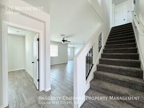 916 Watercrest Pl in El Paso, TX - Building Photo - Building Photo