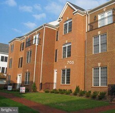 705 Vestal St in Woodbridge, VA - Building Photo - Building Photo