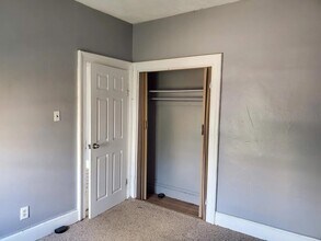 113 Lyon St, Unit 2L in Paterson, NJ - Building Photo - Building Photo