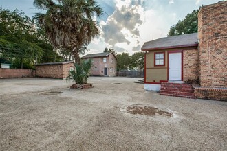 917-919 N Beckley Ave in Dallas, TX - Building Photo - Building Photo