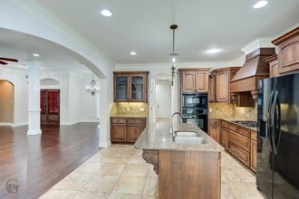 520 Falling Water Cir in Bossier City, LA - Building Photo - Building Photo