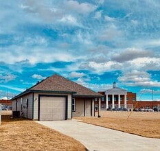 1964 Rd 5714 in Cleveland, TX - Building Photo - Building Photo