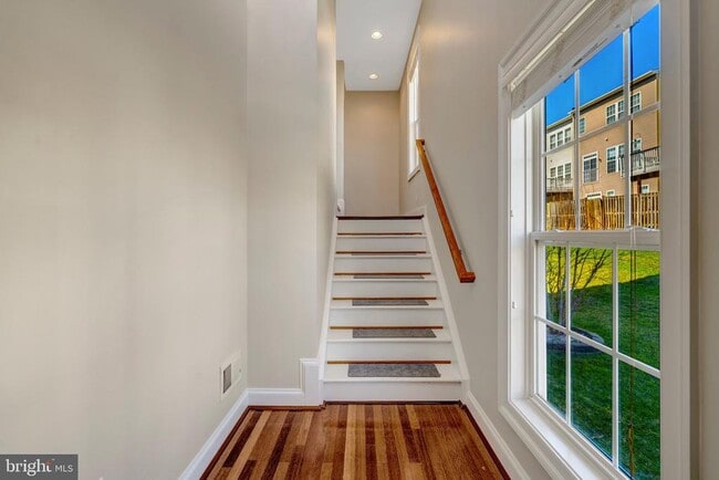 6830 Hartzell Hill Ln in Haymarket, VA - Building Photo - Building Photo