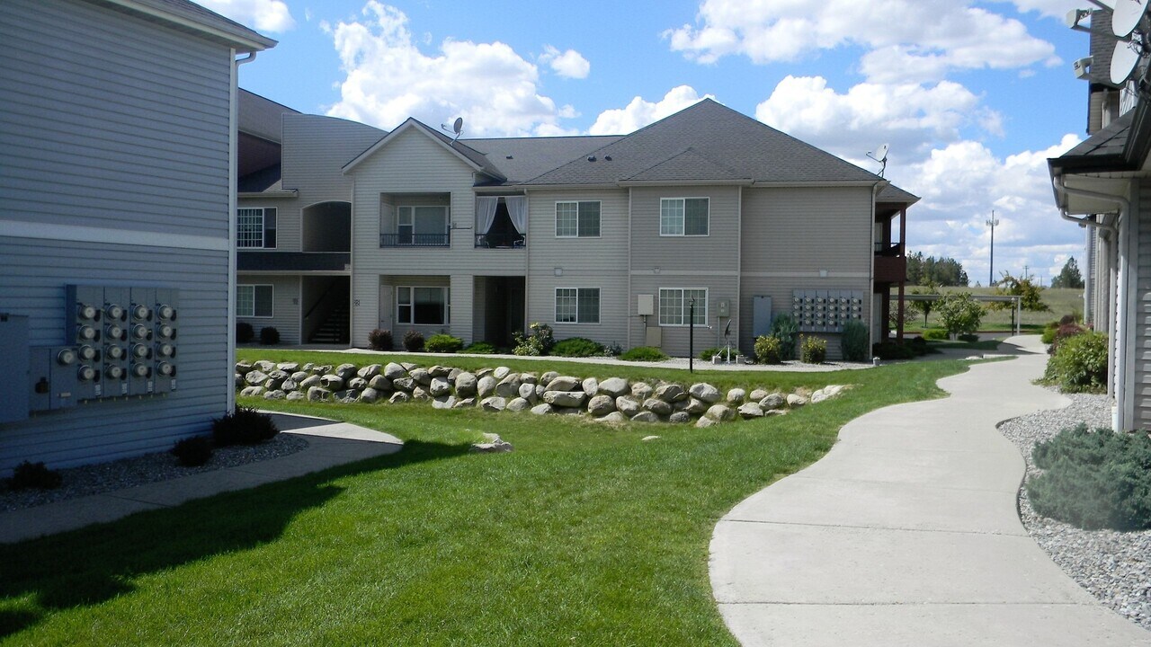 322 N Promenade Loop in Post Falls, ID - Building Photo