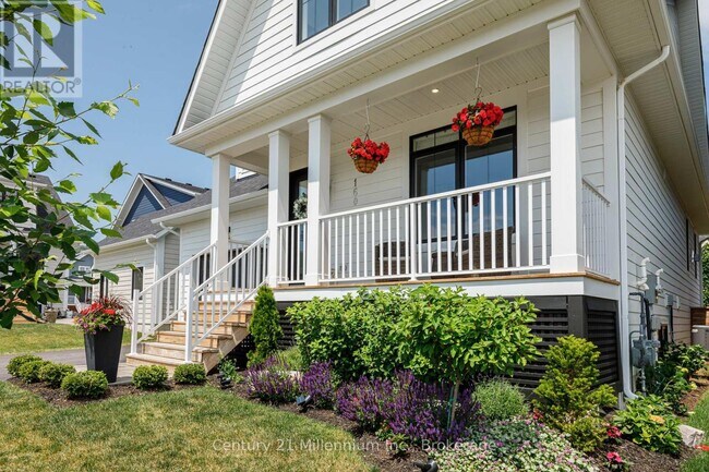 160 Sycamore St in Blue Mountains, ON - Building Photo - Building Photo